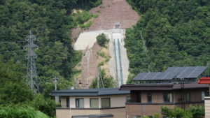 札幌市水道局の白川第3送水管を望む